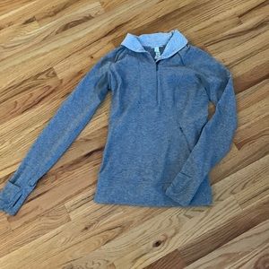 Lululemon exercise sweatshirt